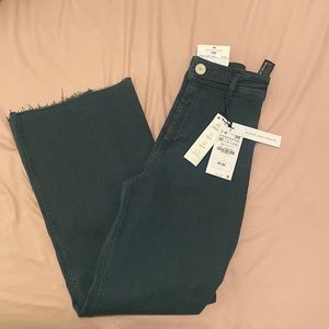 Marine Straight Zara jeans in size 32 (USA 0) and color deep green.